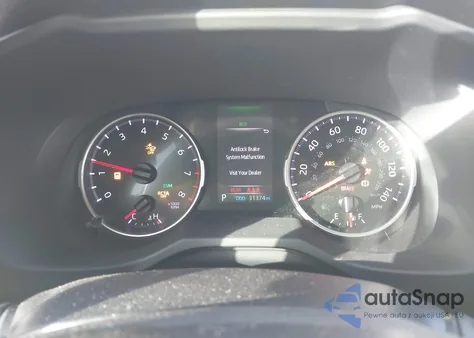 2021 Toyota Rav4 Xle z USA, uszkodzony, nr VIN 2T3W1RFVXMC147900